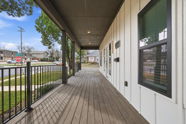 901 Elsbeth Street, Dallas, TX 75208