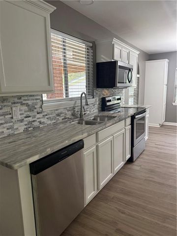 6640 PINEBROOK Trace, Ball, LA 71405