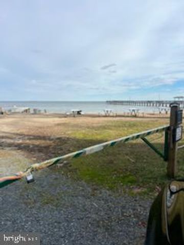 2011 NORTH AVENUE, Port Republic, MD 20676