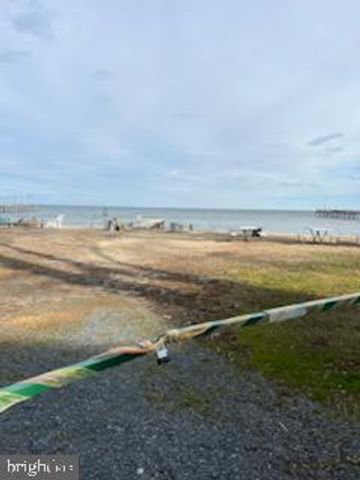 2011 NORTH AVENUE, Port Republic, MD 20676
