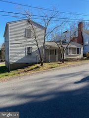 2011 NORTH AVENUE, Port Republic, MD 20676
