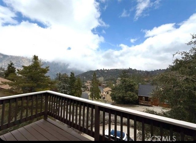 1909 Pioneer Way, Pine Mtn Club, CA 93222