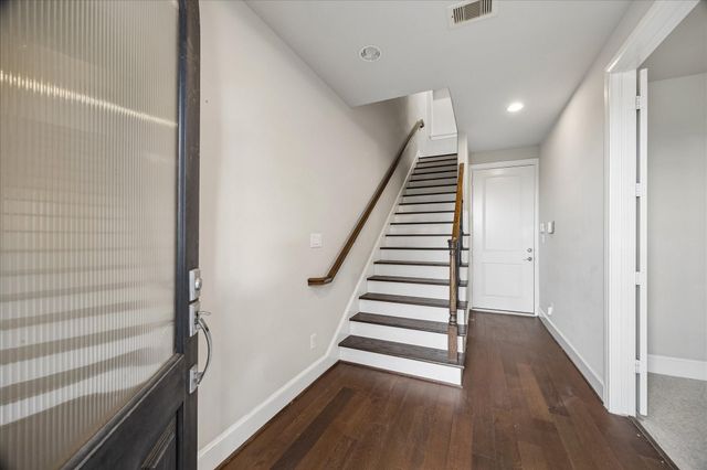 9664 Knight Road, Houston, TX 77045