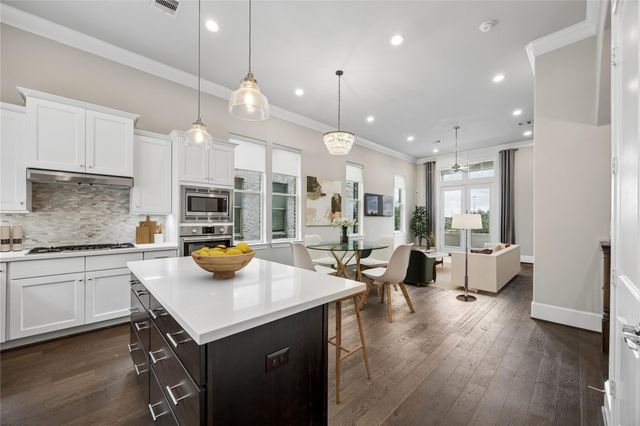 9664 Knight Road, Houston, TX 77045