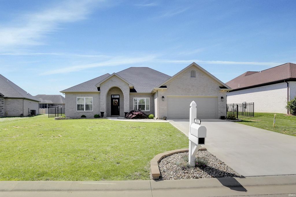 7815 Mesa Court, Evansville, IN 47715