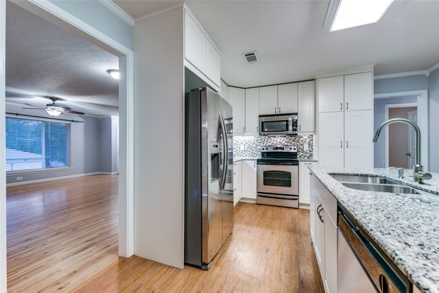 8120 Hunnicut Road, Dallas, TX 75228