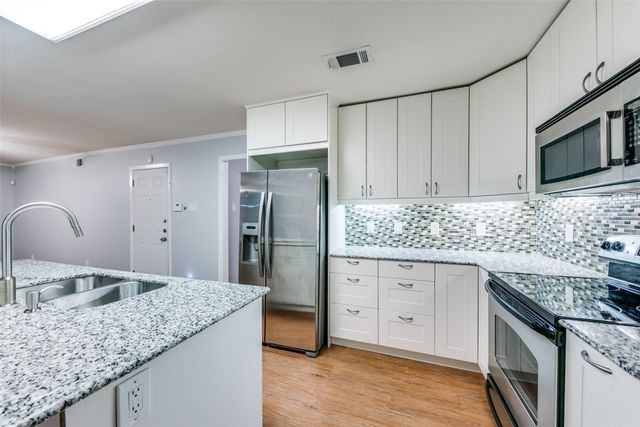 8120 Hunnicut Road, Dallas, TX 75228