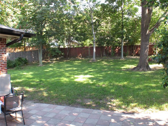 8120 Hunnicut Road, Dallas, TX 75228