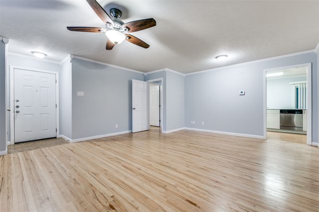 8120 Hunnicut Road, Dallas, TX 75228