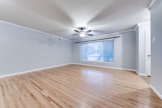 8120 Hunnicut Road, Dallas, TX 75228