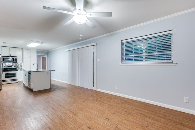 8120 Hunnicut Road, Dallas, TX 75228