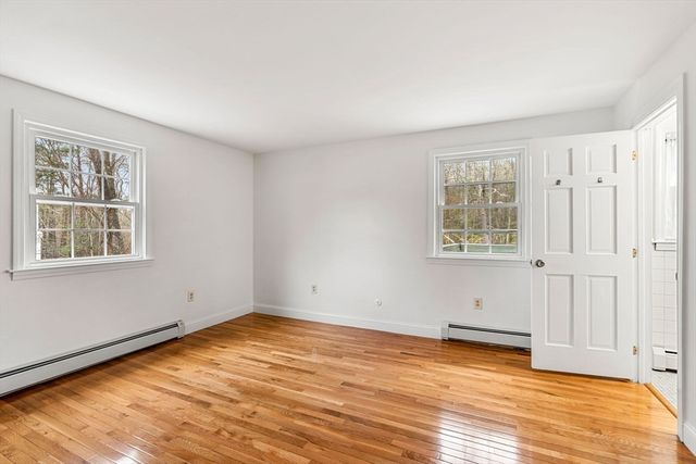 35 Langdale Dr, Hampton, NH 03842