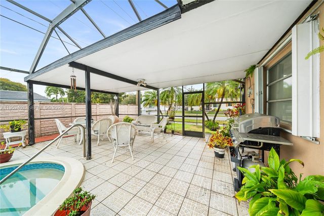 9590 SW 51st Ter, Miami, FL 33165