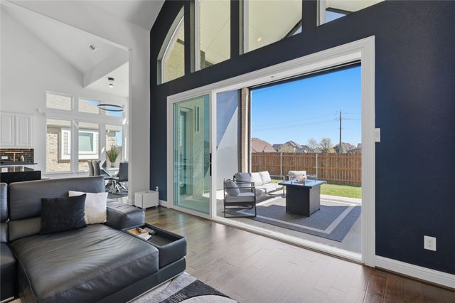 7548 Ridge Lane, Grand Prairie, TX 75054