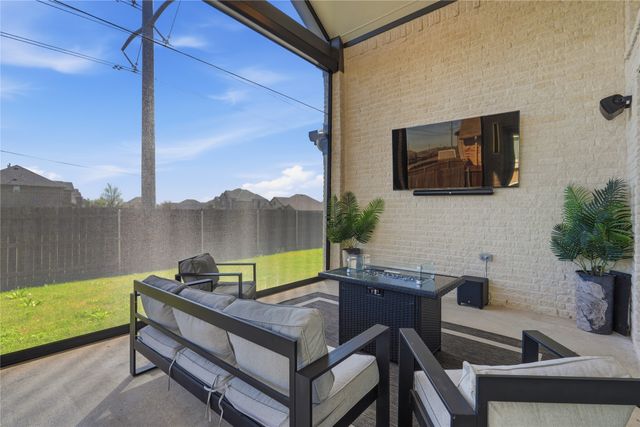 7548 Ridge Lane, Grand Prairie, TX 75054