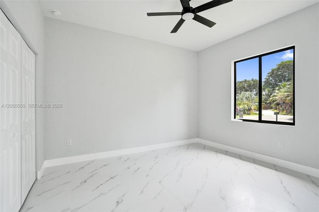 2445 SW 43rd Ter, Fort Lauderdale, FL 33317