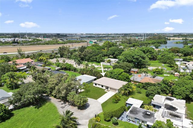2445 SW 43rd Ter, Fort Lauderdale, FL 33317