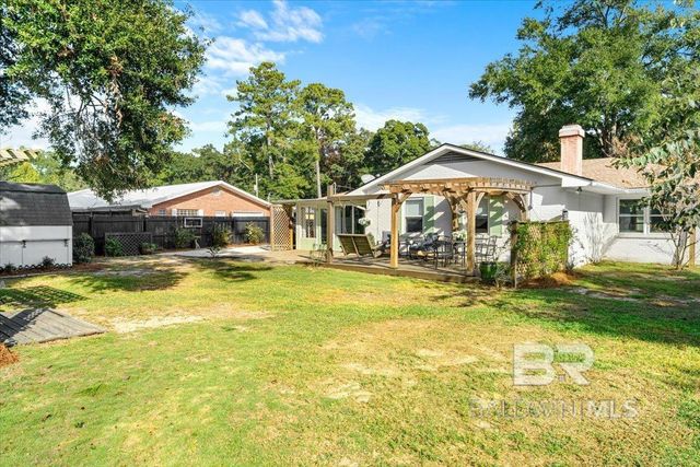 77 Paddock Drive, Fairhope, AL 36532