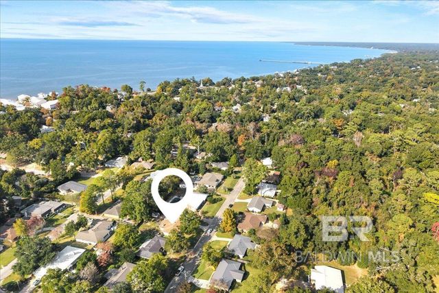 77 Paddock Drive, Fairhope, AL 36532