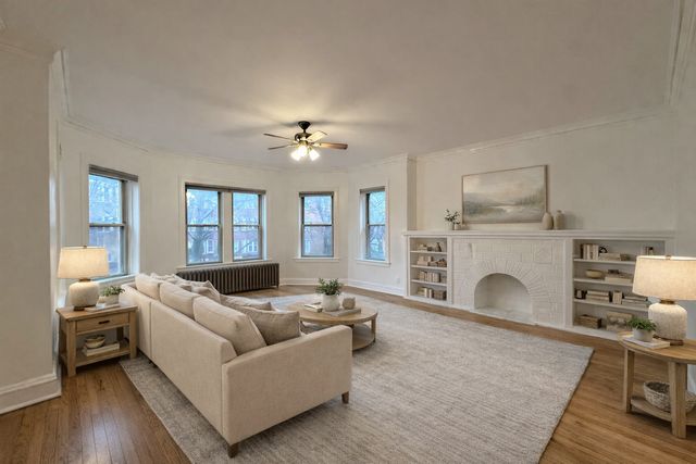 4752 N Virginia Avenue 1S, Chicago, IL 60625