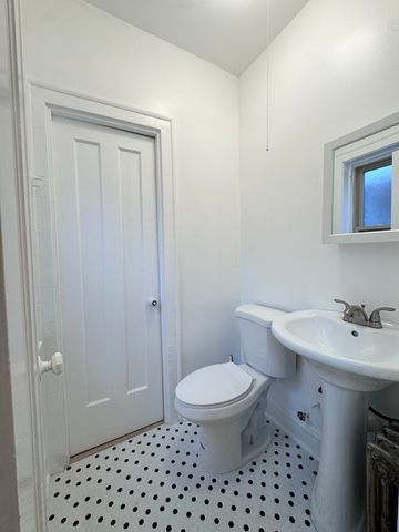 4752 N Virginia Avenue 1S, Chicago, IL 60625