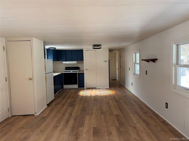 70 Elm Lane, Pleasant Valley, NY 12569