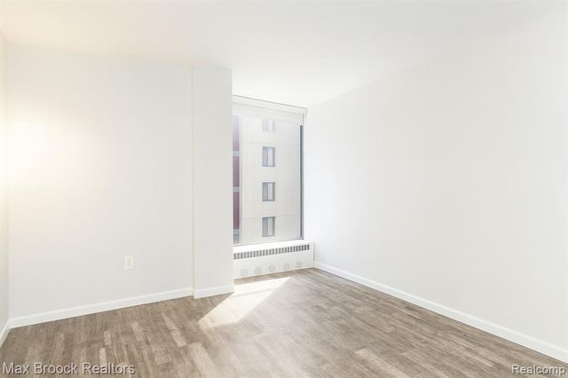 8200 E Jefferson Avenue 1107, Detroit, MI 48214