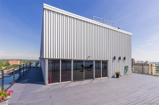 8200 E Jefferson Avenue 1107, Detroit, MI 48214