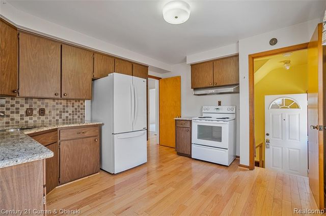 1727 Highview Street, Dearborn, MI 48128