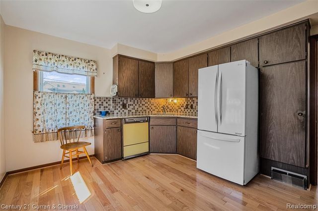 1727 Highview Street, Dearborn, MI 48128