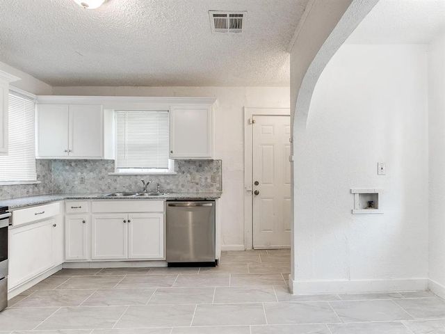 2221 N Jordan Avenue, Oklahoma City, OK 73111