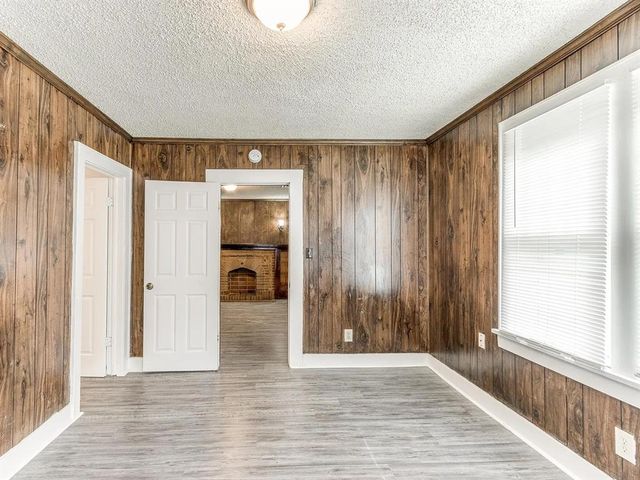 2221 N Jordan Avenue, Oklahoma City, OK 73111