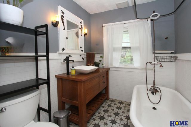 1610 S 20th Street, Lincoln, NE 68502