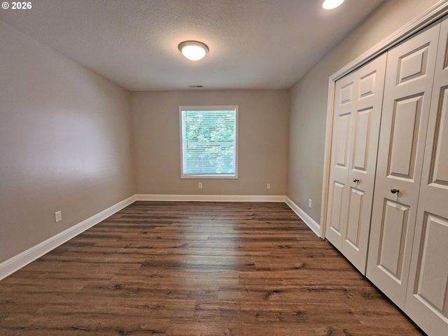 11376 Se HIGHLAND Loop, Clackamas, OR 97015