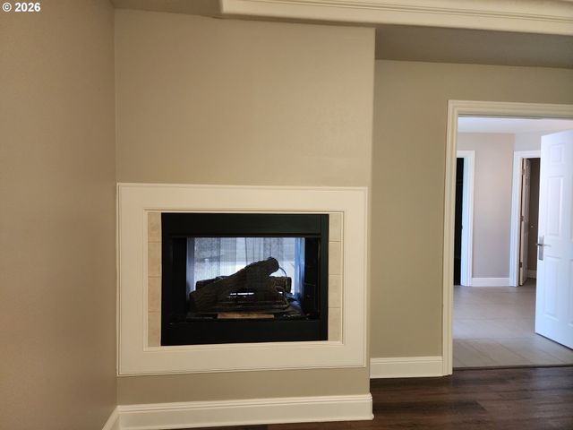 11376 Se HIGHLAND Loop, Clackamas, OR 97015