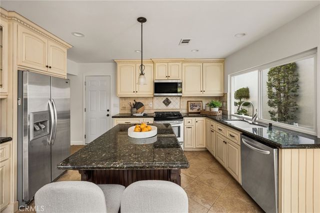 9376 Siskin, Fountain Valley, CA 92708