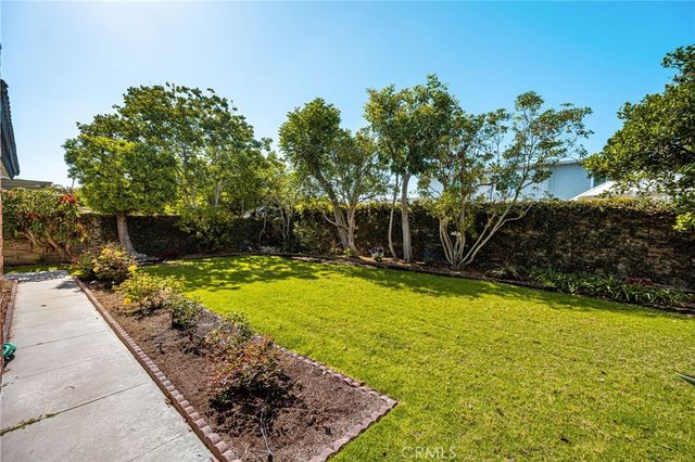 9376 Siskin, Fountain Valley, CA 92708