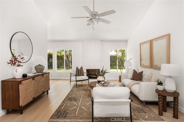9376 Siskin, Fountain Valley, CA 92708