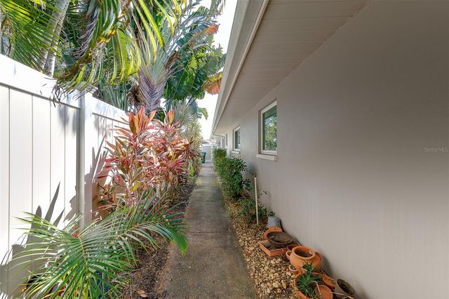 13650 96TH TERRACE, Seminole, FL 33776