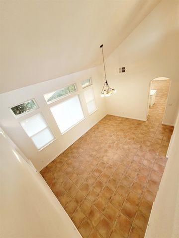 4224 Pinehurst Cir, Stockton, CA 95219