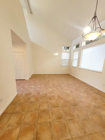 4224 Pinehurst Cir, Stockton, CA 95219