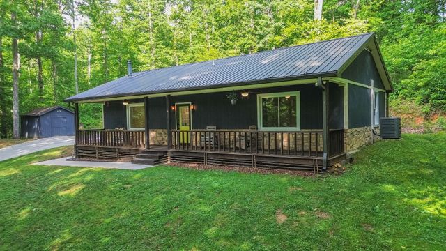 7872 Oscar Green Rd, Primm Springs, TN 38476