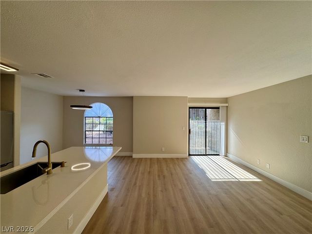 2964 Juniper Hills Boulevard 104, Las Vegas, NV 89142