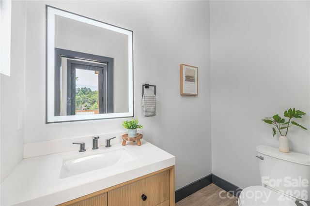 19 Woodbine Road, Asheville, NC 28804