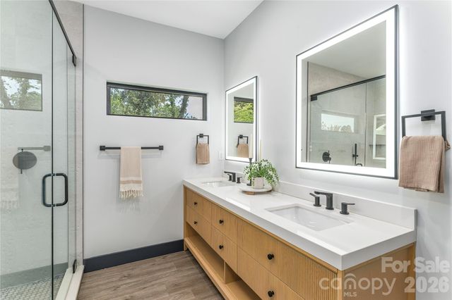 19 Woodbine Road, Asheville, NC 28804