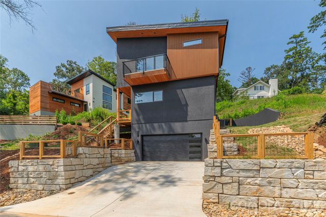 19 Woodbine Road, Asheville, NC 28804