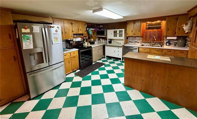 4149 Happy Hollow Road, Asheboro, NC 27205