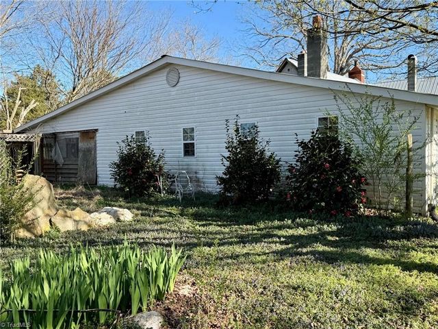 4149 Happy Hollow Road, Asheboro, NC 27205