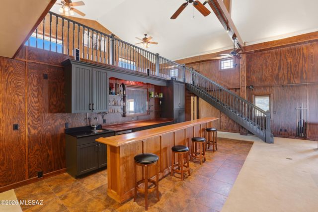 33351 S High Jinks Road, Oracle, AZ 85623