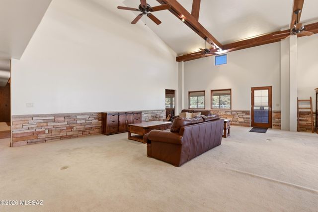 33351 S High Jinks Road, Oracle, AZ 85623
